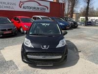 Gebraucht Peugeot 107 68 PS (50 kW) 2011 Schwarz Kleinwagen