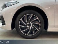 Gebraucht BMW 118 Advantage 150 PS (110 kW) 2022 Mineralweiß metallic Kleinwagen