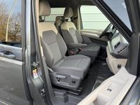 Neu VW Multivan Business 150 PS (110 kW) 2026 Indiumgrau metallic Van