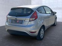 Gebraucht Ford Fiesta Celebration 60 PS (44 kW) 2017 Silber Limousine