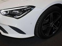 Gebraucht Mercedes CLA250e Progressive 160 PS (117 kW) 2021 Unilack polarweiß Limousine