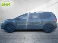Gebraucht Dacia Jogger Extreme 141 PS (103 kW) 2023 Safarigrüngrau (grün) Van / Kleinbus