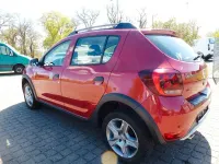 Gebraucht Dacia Sandero Prestige 90 PS (66 kW) 2017 Rot Limousine