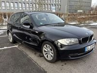 Gebraucht BMW 118 143 PS (105 kW) 2011 Schwarz Kleinwagen