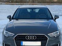 Gebraucht Audi A3 Sport 150 PS (110 kW) 2018 Grau Limousine