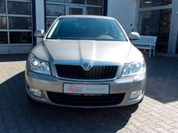 Gebraucht Skoda Octavia LAURIN & KLEMENT 160 PS (117 kW) 2009 Beige Kombi