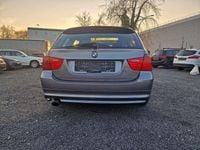 Gebraucht BMW 320 170 PS (125 kW) 2009 Spacegrau metallic Kombi