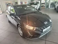 Neu Hyundai i20 Select 101 PS (74 kW) 2025 Phantom black / met Kleinwagen