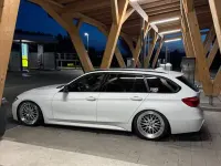 Gebraucht BMW 330 M Sport 258 PS (189 kW) 2016 Weiß Kombi