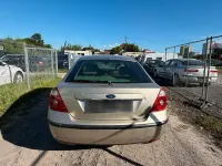 Gebraucht Ford Mondeo 131 PS (96 kW) 2004 Grau Limousine