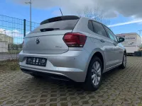 Gebraucht VW Polo Highline 95 PS (69 kW) 2018 Silber Kleinwagen