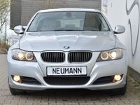 gebraucht BMW 330 3 Touring i XDRIVE*AHK*KLIMA*NAVI*LEDER*