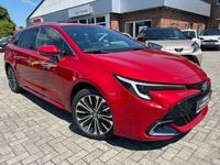 Neu Toyota Corolla 196 PS (144 kW) 2025 Karminarot metallic Kombi