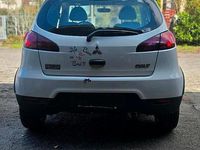 Gebraucht Mitsubishi Colt 75 PS (55 kW) 2011 Weiß Kleinwagen