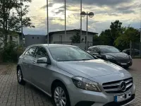 Gebraucht Mercedes A180 122 PS (89 kW) 2013 Silber Kleinwagen