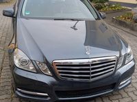 Gebraucht Mercedes E200 Avantgarde 184 PS (135 kW) 2011 Grau Limousine