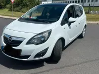 Gebraucht Opel Meriva 120 PS (88 kW) 2010 Weiß Van / Kleinbus