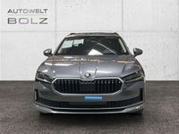 Neu Skoda Superb Selection 150 PS (110 kW) 2026 Graphitgrau Kombi