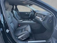 Gebraucht Volvo V60 Plus 197 PS (144 kW) 2025 Schwarz Kombi