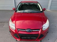 Gebraucht Ford Focus SYNC Edition 101 PS (74 kW) 2014 Rot Limousine