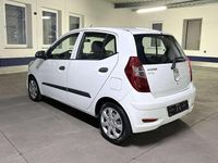 Gebraucht Hyundai i10 69 PS (50 kW) 2012 Weiß Kleinwagen