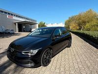 Gebraucht VW Golf VIII Active 130 PS (95 kW) 2021 Schwarz Kombi