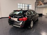 Usata BMW 330 Advantage 252 CV (185 kW) 2016 Nero Station wagon
