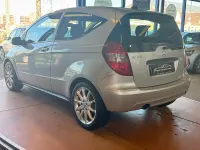 Gebraucht Mercedes A160 95 PS (69 kW) 2009 Silber Limousine