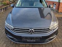 Gebraucht VW Passat Conceptline 150 PS (110 kW) 2023 Grau Kombi
