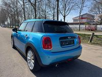 Gebraucht Mini Cooper D 116 PS (85 kW) 2017 Blau Kleinwagen