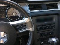 Gebraucht Ford Mustang GT 425 PS (312 kW) 2012 Weiß Cabrio