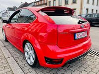 Gebraucht Ford Focus ST 226 PS (166 kW) 2006 Rot Coupé