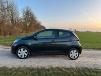 Gebraucht Toyota Aygo 72 PS (52 kW) 2015 Grau Kleinwagen