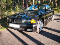 Gebraucht BMW 320 Cabriolet 150 PS (110 kW) 1995 Schwarz Cabrio