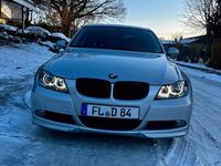 Gebraucht BMW 325 218 PS (160 kW) 2005 Silber Limousine