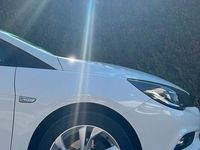 Gebraucht Opel Astra 116 PS (85 kW) 2015 Weiß Kleinwagen