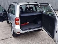 Gebraucht Toyota RAV4 116 PS (85 kW) 2004 Silber SUV