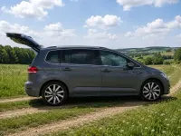 Gebraucht VW Touran R-line 150 PS (110 kW) 2021 Grau Van / Kleinbus