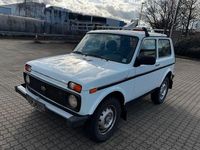 Gebraucht Lada niva 83 PS (61 kW) 2014 Weiß SUV
