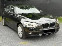 Gebraucht BMW 118 Sport Line 143 PS (105 kW) 2014 Schwarz Kleinwagen