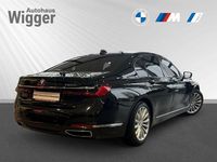 Gebraucht BMW 750 400 PS (294 kW) 2019 Black sapphire metallic Limousine