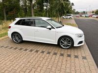 gebraucht Audi A3 Sportback 1.6 TDI S-line