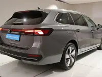 Gebraucht VW Passat Business 150 PS (110 kW) 2025 Grau Kombi
