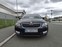 Gebraucht Skoda Octavia Ambition 140 PS (102 kW) 2014 Schwarz Kombi