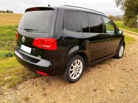 Gebraucht VW Touran Cup 105 PS (77 kW) 2014 Schwarz Van / Kleinbus