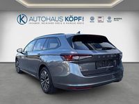 Gebraucht Skoda Superb Selection 150 PS (110 kW) 2025 Grau Kombi