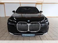 Gebraucht BMW 740 286 PS (210 kW) 2025 Schwarz (saphirschwarz) Limousine