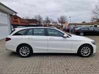 Gebraucht Mercedes C200 136 PS (100 kW) 2015 Weiß Kombi