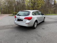 Gebraucht Opel Astra 110 PS (80 kW) 2014 Silber Kombi