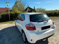 Brugt Toyota Auris 99 HK (72 kW) 2010 Hvid Hatchback